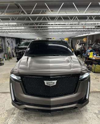 Cadillac escalade 2023 image 1