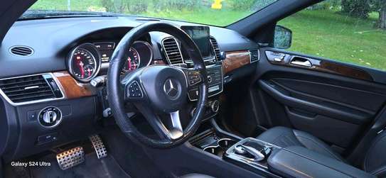 Mercedes GLE 400 image 9