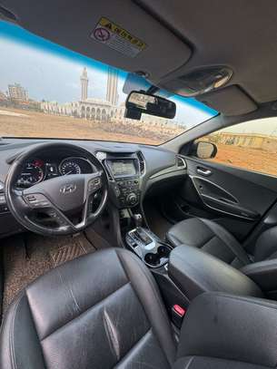 Hyundai santafe 2018 image 4