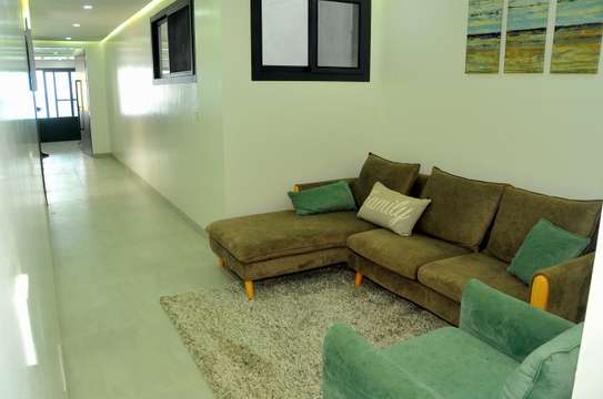 Appartement F5 vue mer, idéalement situé au Virage image 9