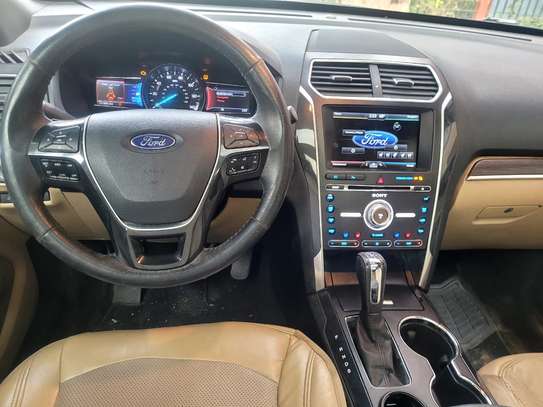 FORD EXPLORER 2016 image 8
