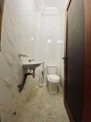 Bel appartement aux Almadies (zone de recasement) image 7