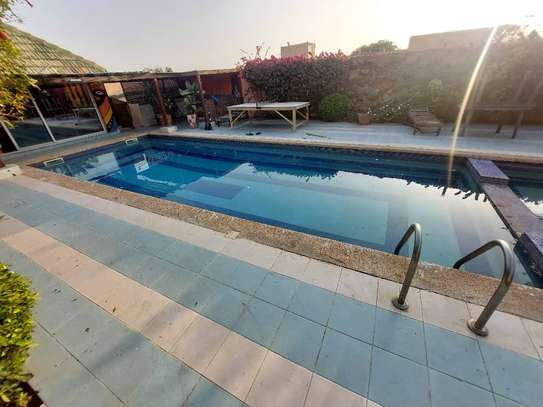 VILLA  À LOUER À NDAYANE image 6