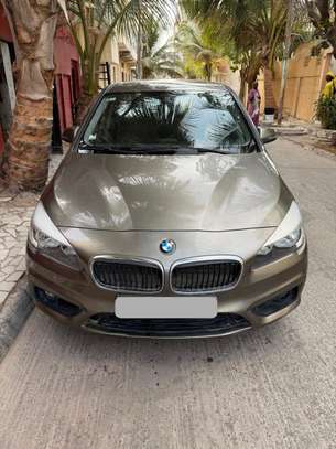 BMW serie 2 image 1