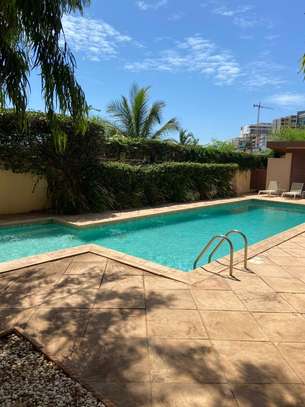 À vendre corniche Ouakan F4 vue mer 3 chambres image 13