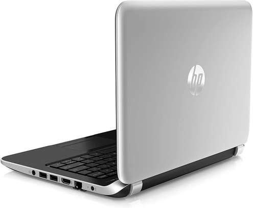 Hp 215 i3 ram 4 image 1