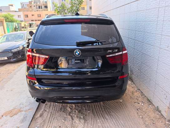 BMW X3 SUV SDrive 28i noir spacieux confort et puissance image 14