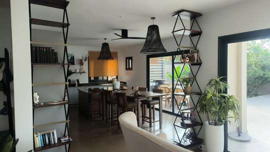 VILLA R+1 À Vendre image 2