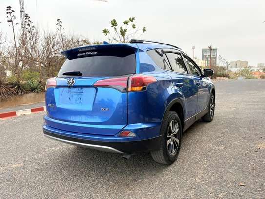 Toyota rav4 image 9