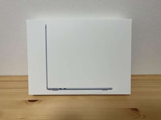 MACBOOK AIR M4 13 2025 sceller image 5