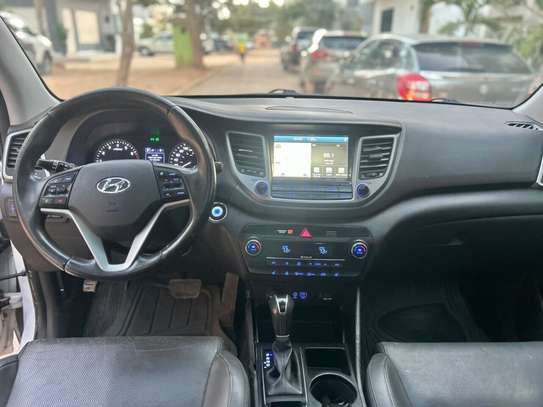 Hyundai tucson 2017 image 12