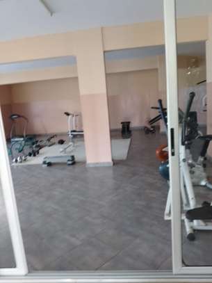 Bel appartement a louer aux Almadies ( King Fahd Palace ) image 10