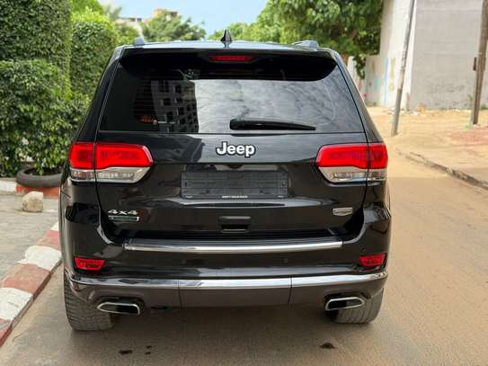 Jeep Grand Cherokee image 3
