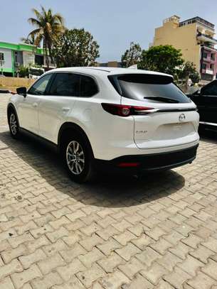 Mazda cx9 image 3