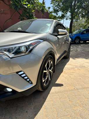 TOYOTA C-HR 2018 image 6