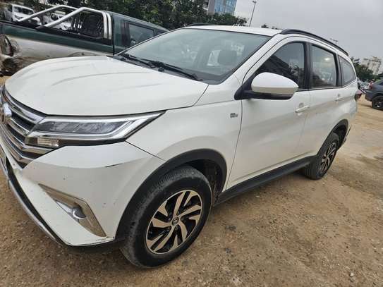Toyota rush 2021 image 4