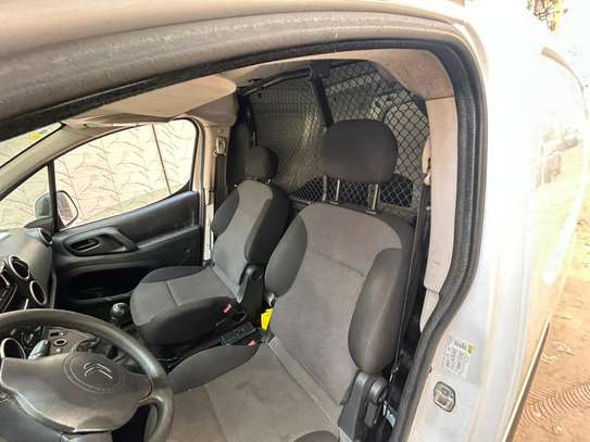 Citroën berlingo année 2017 2 places image 6