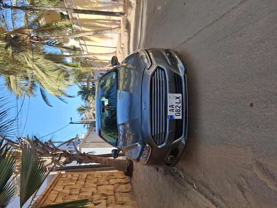 Ford fusion image 2