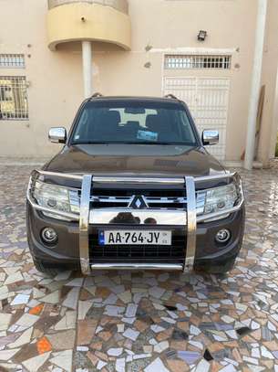 Mitsubishi Pajero 2014 image 13