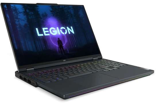 Lenovo Legion Pro 7 image 11