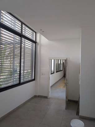 Appartement F4 à louer Centre Ville en face Pullman image 12