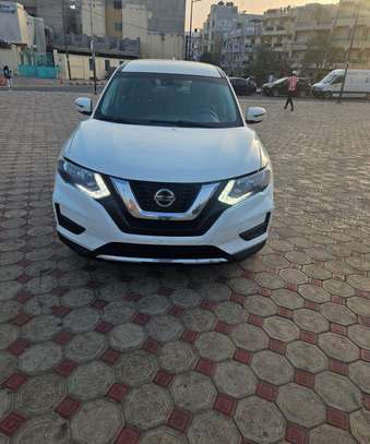 Nissan rogue image 2