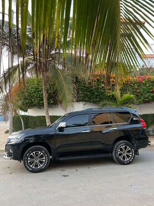TOYOTA PRADO Land Cruiser image 8