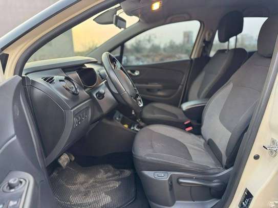 RENAULT QM3 image 8