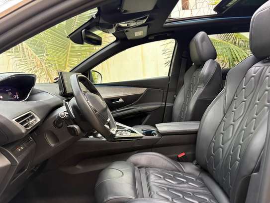 Peugeot 3008 image 3