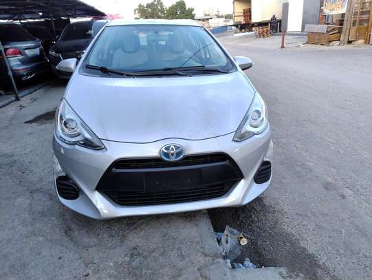 Toyota Prius image 2