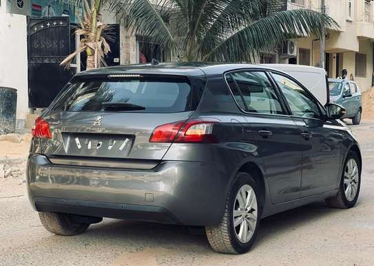 Peugeot 308 année 2016 image 3