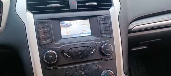Ford fusion Se image 8