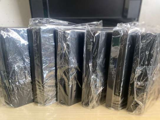 Ps4 slim +10jeux image 1