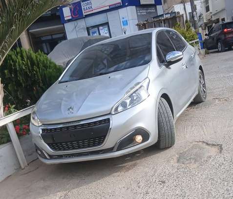 Peugeot 208 2017 image 2