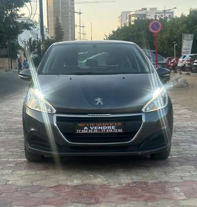 Peugeot 208 image 2