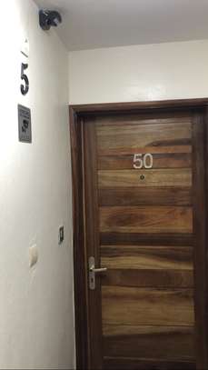 Bel Appartement T3 meublé zac Mbao brioche dorée image 12