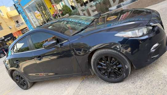Mazda 3 2016 image 4
