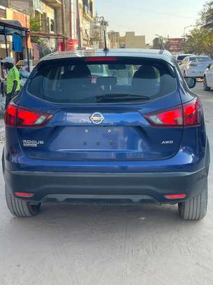 NISSAN QASHQAI 2019 image 4