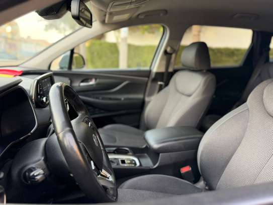 Hyundai Santafé image 7
