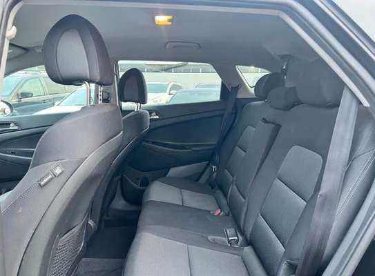 Hyundai Santa Fe 2019 SUV blanc spacieux polyvalent image 7