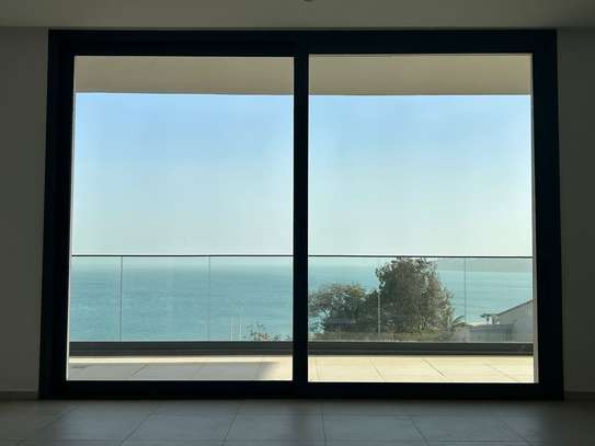 Corniche plateau 2 chambres salon à louer image 1