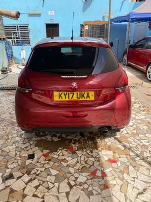 PEUGEOT 208 GTLINE image 11