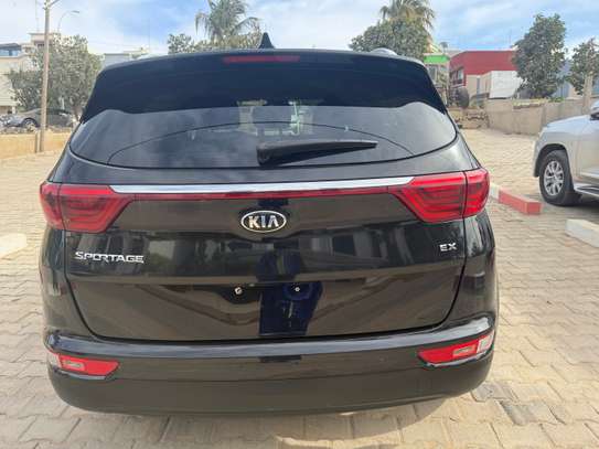 Kia image 5