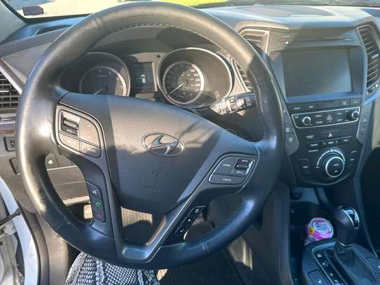Hyundai santa fe 2017 image 6
