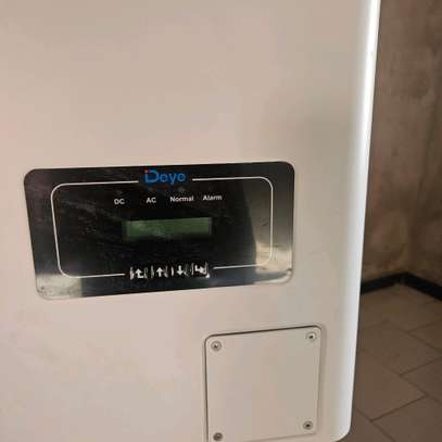 Onduleur hybride triphasé Deye 20k image 3