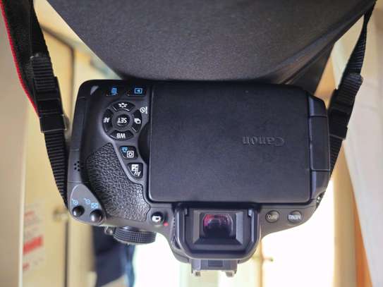 A vendre Canon 700D image 5