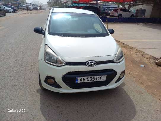 Hyundai i 10 2017 manuel essence image 1