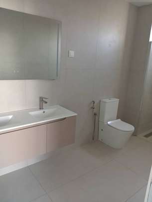 Appartement vue sur la Rte du King Fahd image 15