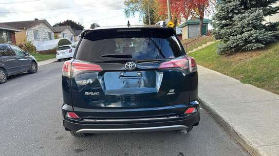 Toyota RAV4 image 3