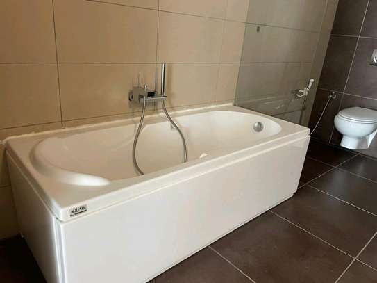 Bel appartement  type F4 à Fann Residence image 6